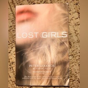 🔥4/$25 book deal🔥 The Lost Girls by Peter Lerangis